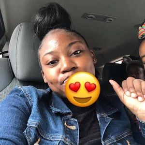 Meet your Posher, Kaila